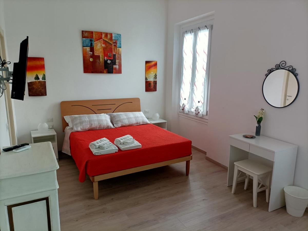 Affittacamere Il Chiostrino Guest House فلورنس المظهر الخارجي الصورة