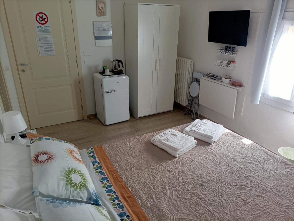 Affittacamere Il Chiostrino Guest House فلورنس المظهر الخارجي الصورة